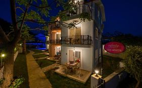 Infinity Lily Apartments
